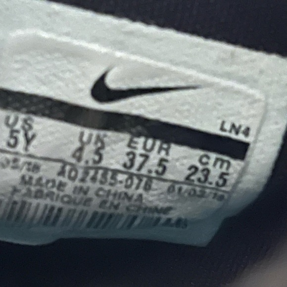 LeBron James Nike Tennis shoes Sneakers Youth Lebron Tropical Beach 5Y - Picture 7 of 7